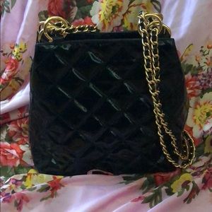 🔥Shiny black and gold Gianni Bernini purse. LN